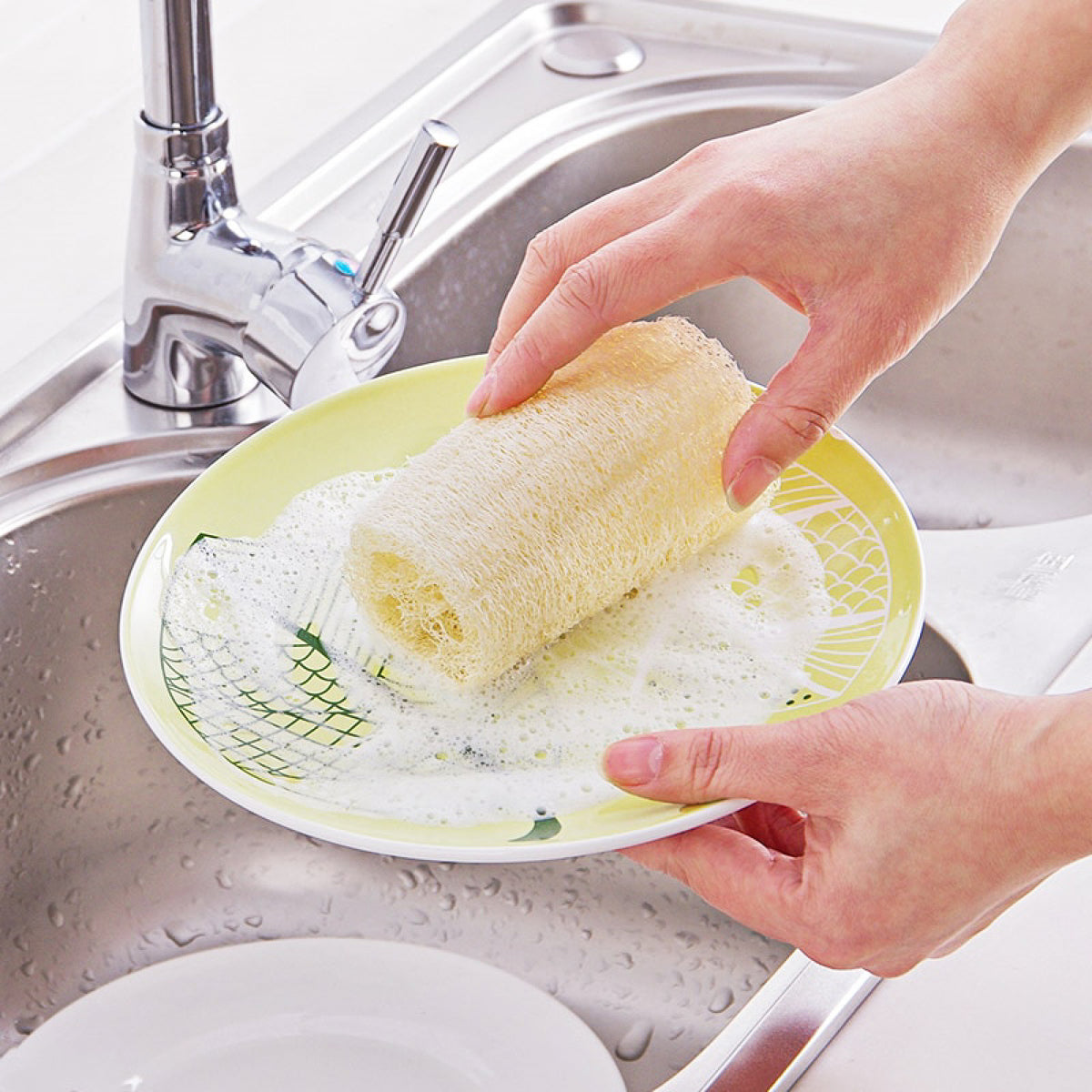 Natural Loofah Sponge  – Eco-Friendly Multi-Purpose Cleaning & Body Scrub Sponges