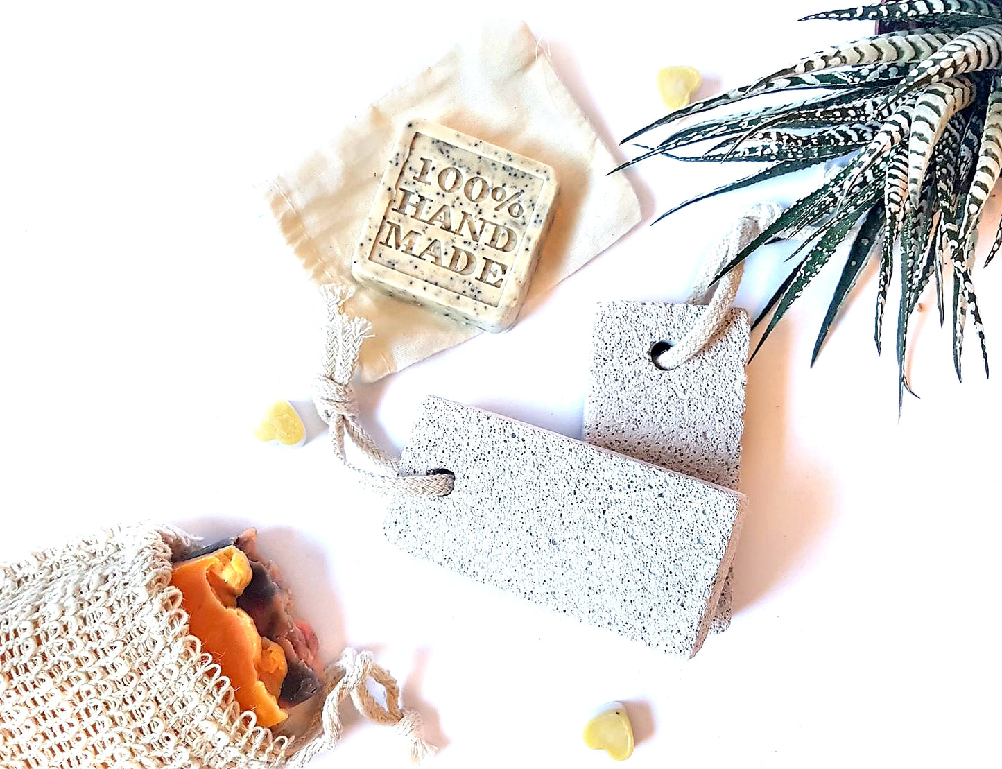 Natural Loofah Soap Holder & Scrubber (Set of 3)– Eco-Friendly Loofah Sponge for Kitchen & Bathroom Cleaning
