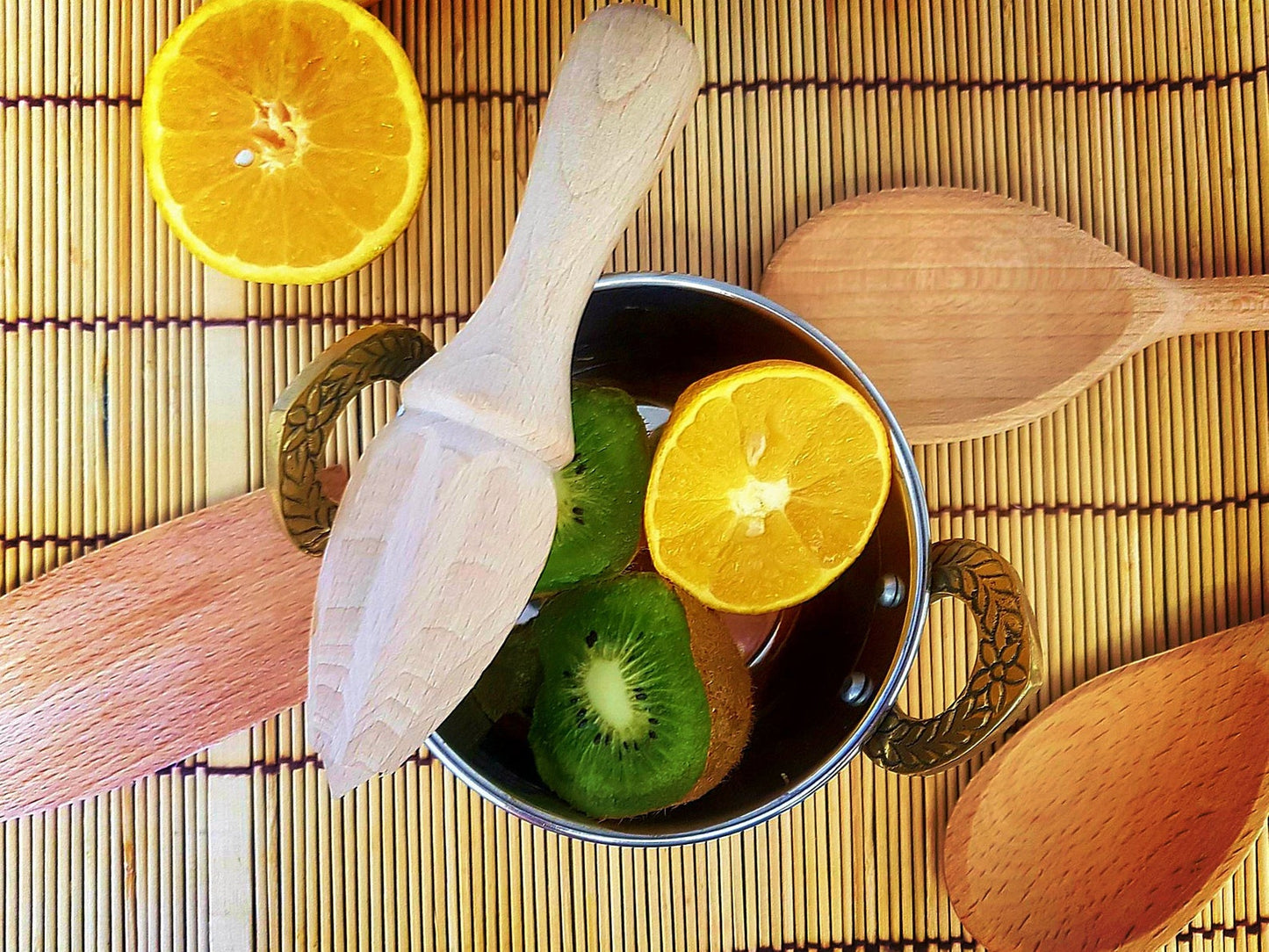 Wooden Citrus Juicer – Natural Beech Wood Lemon & Orange Squeezer | Eco-Friendly Manual Juicer